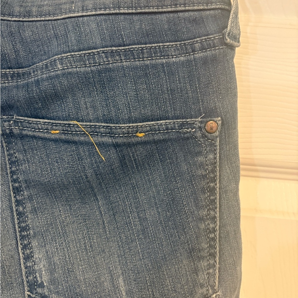 Anthropologie Distressed Blue Ankle Jeans - Picture 4 of 4